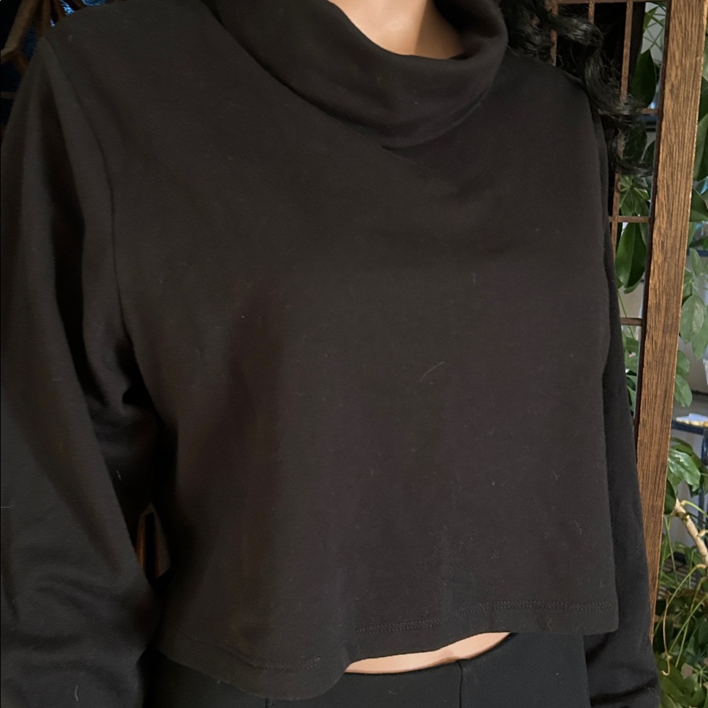 BALERA DANCE WEAR BLACK CROP TOP M - Picture 4 of 10